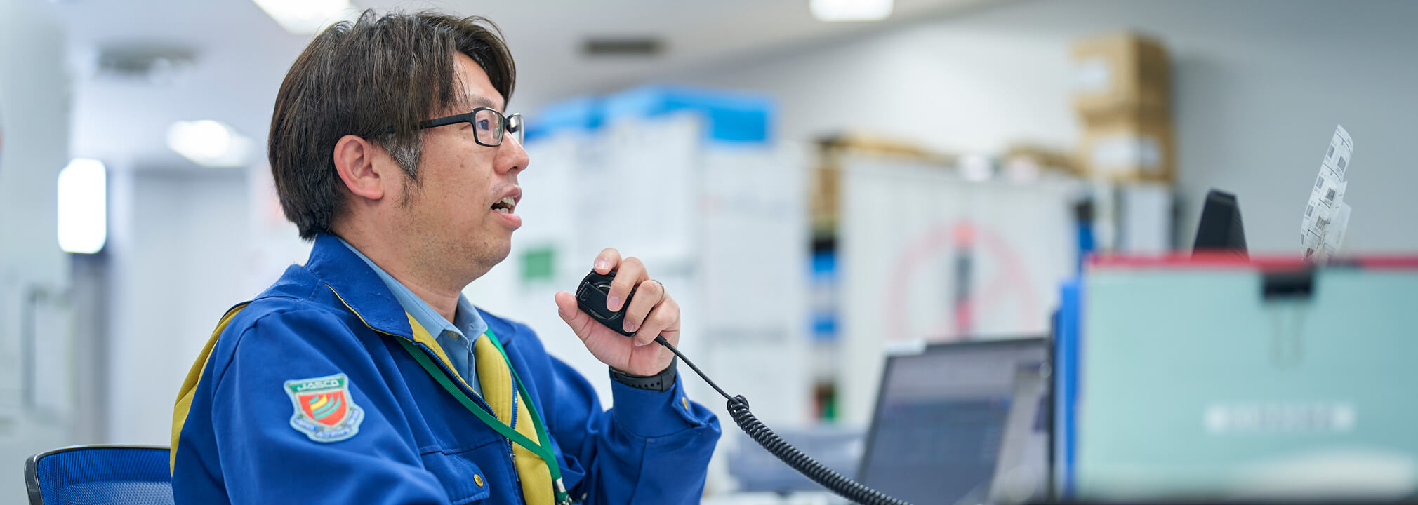 運航にかかわる情報を統括し、<br />
グランドハンドリングの現場を支えます