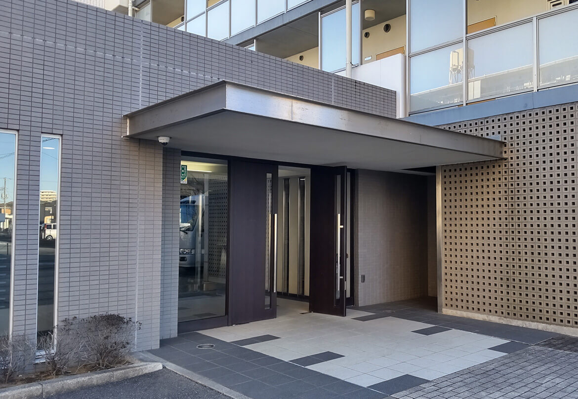 成田へのアクセスに便利な社員寮。<br />
設備やセキュリティも充実